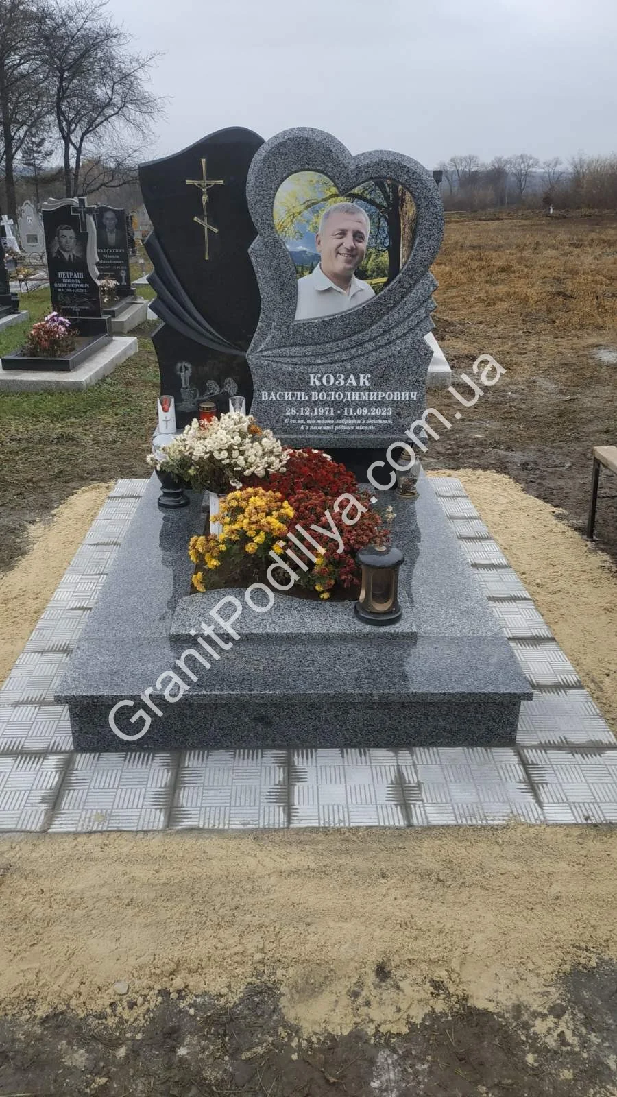 Подвійний пам'ятник з граніту - Кам'янець-Подільський | GranitPodillya